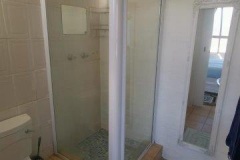 flat-76-bathroom-shower-baisn-toilet